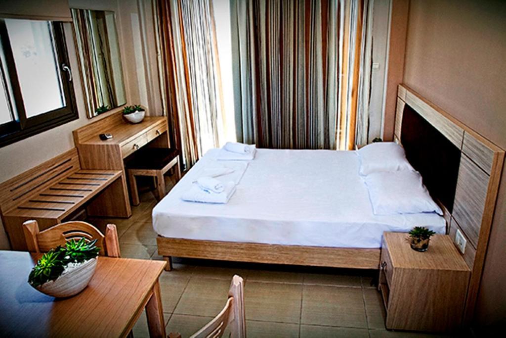 Crystal Bay Hotel Kissamos Room photo