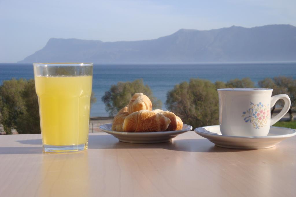 Crystal Bay Hotel Kissamos Exterior photo