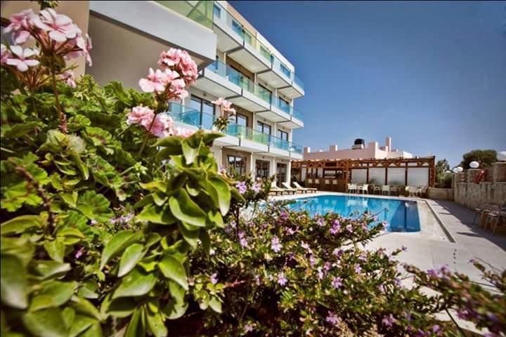 Crystal Bay Hotel Kissamos Exterior photo